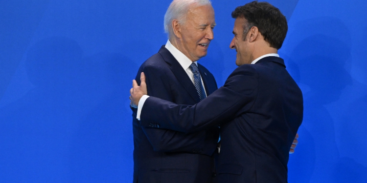 US President Joe Biden has met with several leaders including his French counterpart Emmanuel Macron (R) during a NATO summit in Washington, even as the American faces mounting questions from within his Democratic Party about his fitness for the job / ©AFP