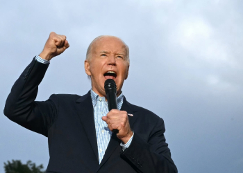 US President Joe Biden speaks during a Fourth of July celebration at the White House / ©AFP