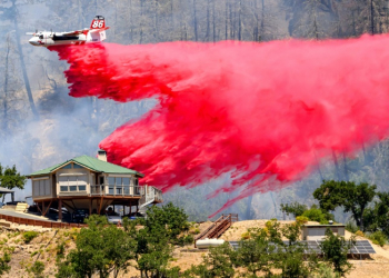 California fire officials and forecasters warned that the danger is far from over, with high temperatures expected to spread further. ©AFP