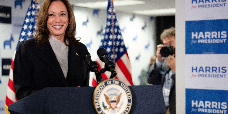 US Vice President and Democratic presidential candidate Kamala Harris speaks at her campaign headquarters in Wilmington, Delaware / ©AFP