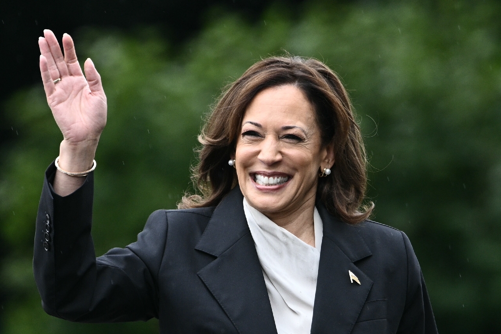 US Vice President Kamala Harris, seen here arriving at the White House on Monday, praised her boss Joe Biden's legacy / ©AFP