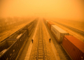 Dust shrouded parts of northern and northwestern China in an orange haze in March 2023. ©AFP