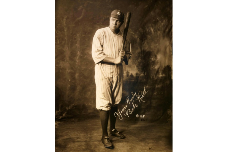 Famed baseball player Babe Ruth, the New York Yankees slugger, photographed in 1920. ©AFP