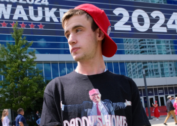 Matthew Paley stands outside the Republican National Convention in Milwaukee, Wisconsin, on July 17, 2024 / ©AFP