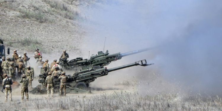 US and Philippine Marines during Balikatan exercises in May. ©AFP