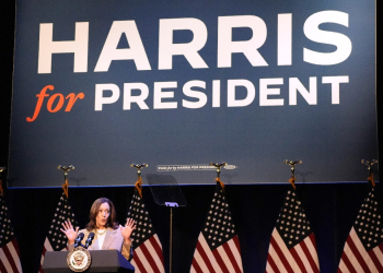 US Vice President and Democratic presidential candidate Kamala Harris speaks at a fundraising event in Pittsfield, Massachusetts, on July 27, 2024 / ©AFP