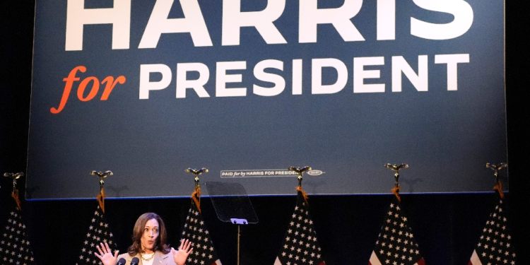 US Vice President and Democratic presidential candidate Kamala Harris speaks at a fundraising event in Pittsfield, Massachusetts, on July 27, 2024 / ©AFP