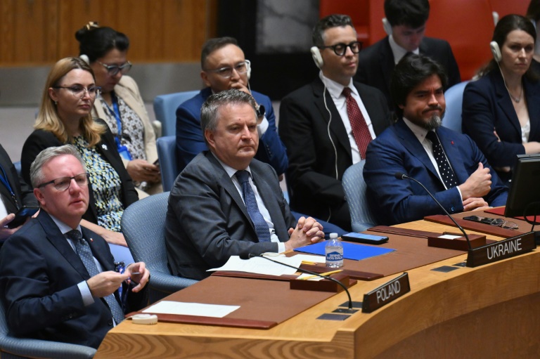 Ukrainian Ambassador to the UN Sergiy Kyslytsya (C) listens during an emergency meeting of the UN Security Council on July 9, 2024. ©AFP