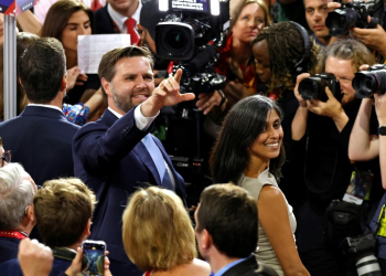 Republican vice-president candidate J. D. Vance and his wife Usha Vance at the Republican National Convention. ©AFP