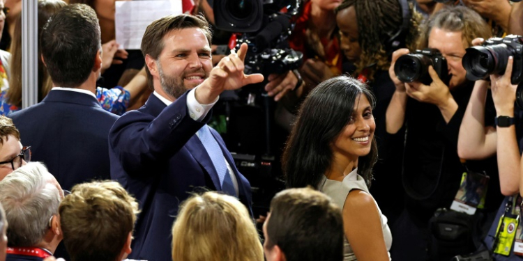 Republican vice-president candidate J. D. Vance and his wife Usha Vance at the Republican National Convention. ©AFP