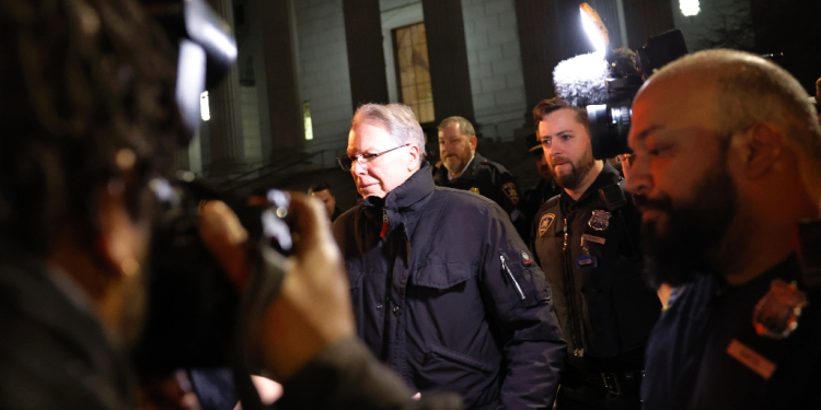 Former CEO of the National Rifle Association (NRA) Wayne LaPierre leaves New York State Supreme Court after the conclusion of his corruption trial on February 23, 2024 in New York City / ©AFP