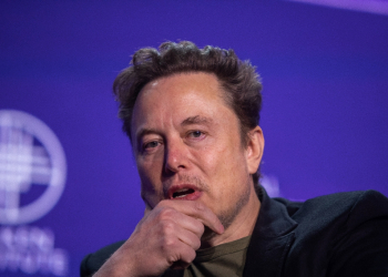 Elon Musk is at the center of a new controversy over a manipulated video featuring Vice President Kamala Harris / ©AFP