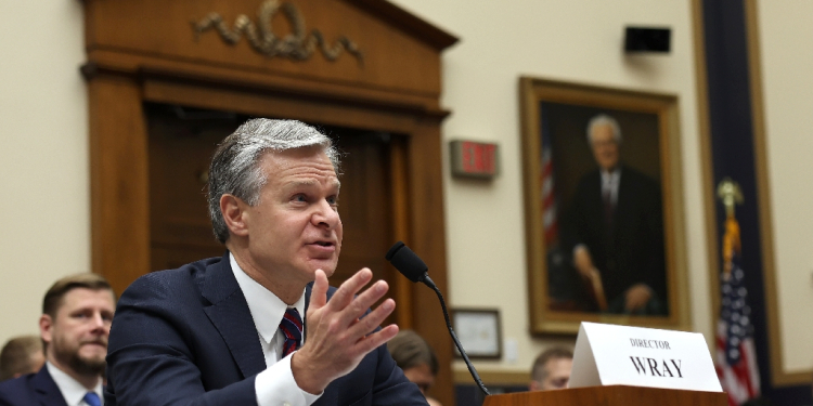 FBI Director Christopher Wray provides a congressional committee with an update on the investigation into the attempted assassination of former president Donald Trump / ©AFP