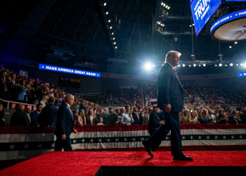 Republican presidential nominee Donald Trump called his new political foe Kamala Harris a 'radical left lunatic' at a rally in North Carolina / ©AFP