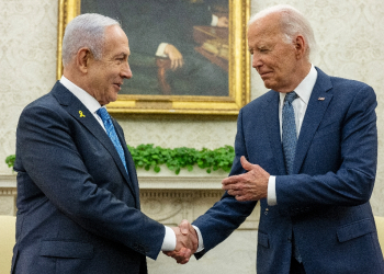 Israeli Prime Minister Benjamin Netanyahu's Oval Office visit was the first of Joe Biden's (R) presidency  / ©AFP