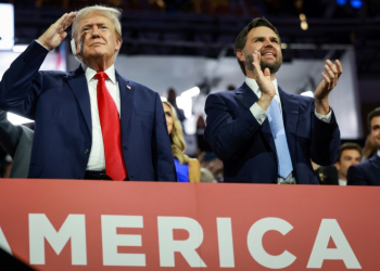 Republican presidential candidate Donald Trump (L) and his running mate J.D. Vance on the first day of the Republican National Convention in Milwaukee. ©AFP