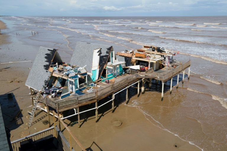 An aerial view shows a destroyed waterfront home in Surfside Beach, Texas, after Hurricane Beryl made landfall. ©AFP