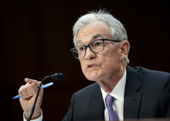 Federal Reserve Chair Jerome Powell said in an interview that "unexpected weakening" in the labor market could also be a reason for the central bank to act. ©AFP