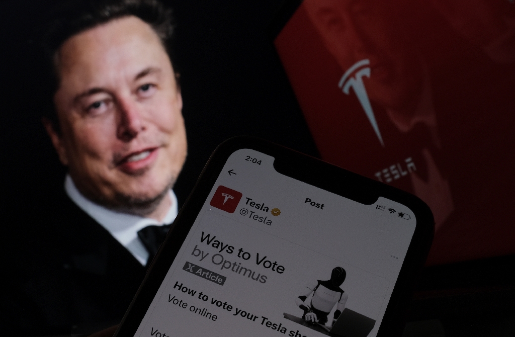 Elon Musk said just months ago that he would not donate to Donald Trump or President Joe Biden but the right-wing bent of his X platform and his steady flow of incendiary tweets have made his pro-Trump political allegiance clear / ©AFP