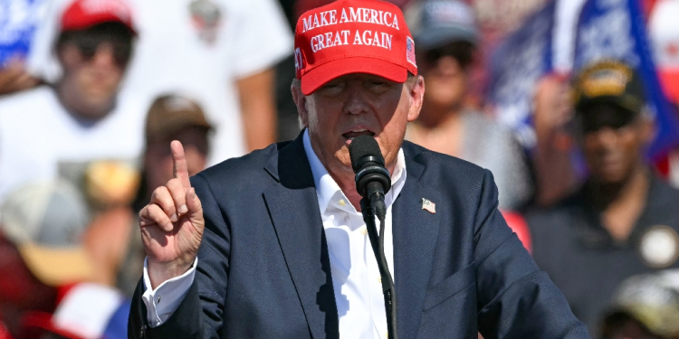 Former US president Donald Trump speaks during a campaign rally in Chesapeake, Virginia, on July 28, 2024 / ©AFP