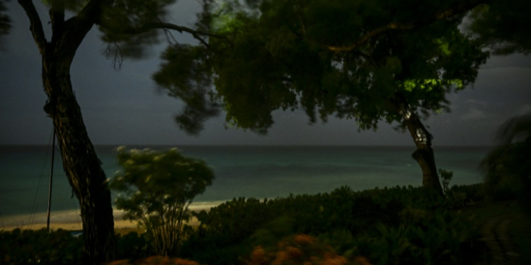 Strong winds blow as Hurricane Beryl approaches Bridgetown, Barbados on July 1, 2024. ©AFP