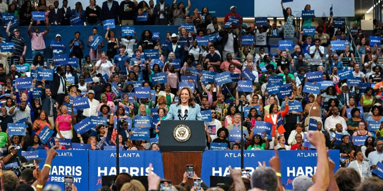 US Vice President Kamala Harris speaks at a campaign event in Atlanta, Georgia, on July 30, 2024 / ©AFP