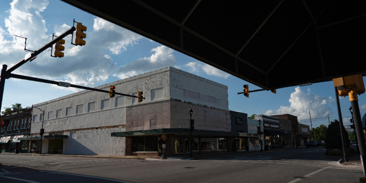 Laurinburg is the seat of Scotland County in election swing state North Carolina / ©AFP