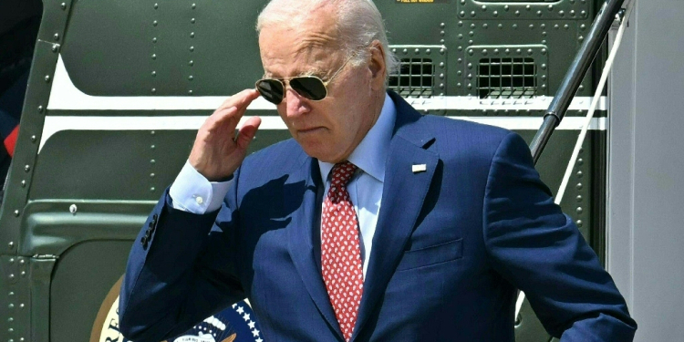 US President Joe Biden arrives at Delaware Air National Guard Base in New Castle, Delaware, on August 2, 2024, as he travels to Wilmington, to spend the weekend. / ©AFP