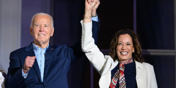 US President Joe Biden and Vice President Kamala Harris will make their first joint trip since he dropped out of the 2024 election / ©AFP