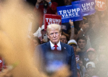 Donald Trump looks on during an election campaign rally in Bozeman, Montana on August 9, 2024 / ©AFP