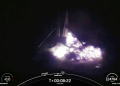 The first-stage booster tilted and blew up as it descended onto a droneship. ©AFP