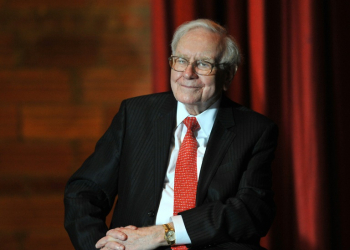 The market capitalization of Warren Buffett's Berkshire Hathaway briefly surpassed $1 trillion on Wednesday. ©AFP