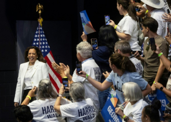 Kamala Harris has avoided making race and gender a key part of her campaign. ©AFP