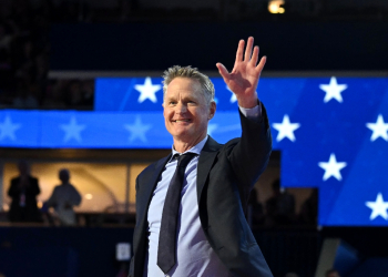 Golden State Warriors and Team USA head coach Steve Kerr took a dig at Donald Trump during his speech on Monday night / ©AFP