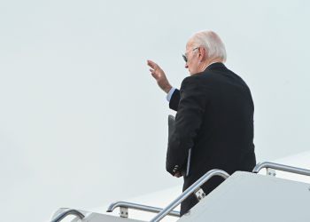 US President Joe Biden is facing a bittersweet Democratic National Convention, where he will be greeted with gratitude as he passes the torch to Vice President Kamala Harris / ©AFP