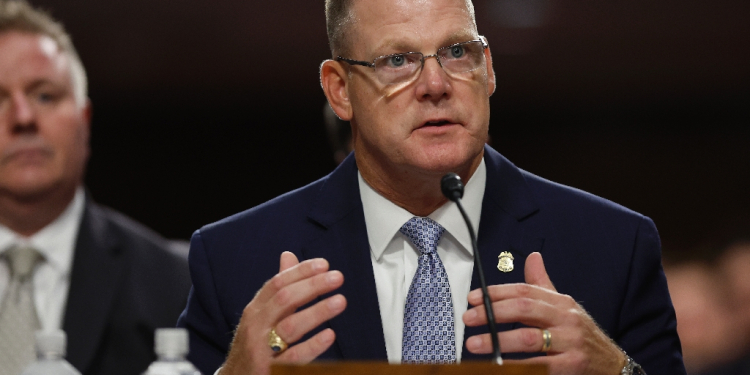 Acting US Secret Service director Ronald Rowe testifying before a Senate hearing about the attempted assassination of former president Donald Trump / ©AFP