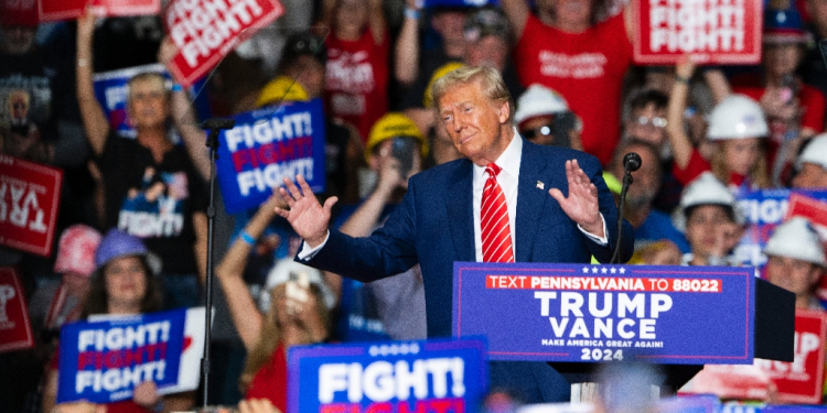 Former US president and Republican White House candidate Donald Trump speaks at a rally in Johnstown, Pennsylvania / ©AFP