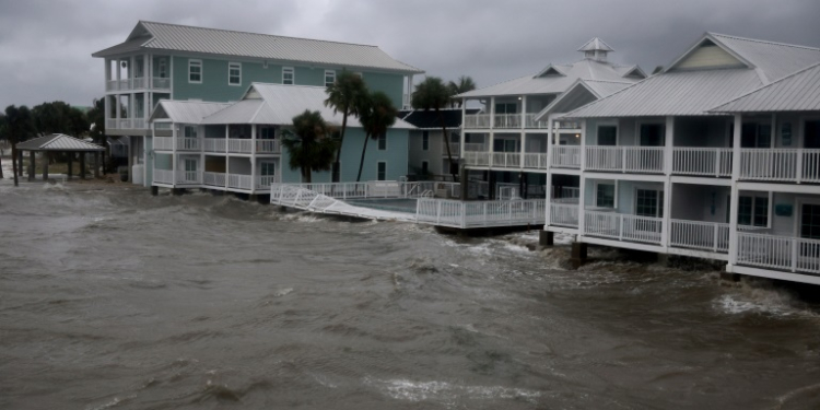 Surge from storm Debby inundates a neighborhood in Cedar Key, Florida. ©AFP