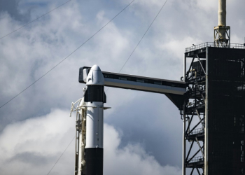 Riding atop a Falcon 9 rocket, the SpaceX Dragon capsule is set to reach a peak altitude of 870 miles (1,400 kilometers) -- higher than any crewed mission in over half a century, since the Apollo era. ©AFP