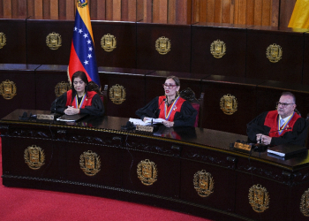 Venezuela's Supreme Court has certified Nicolas Maduro's widely questioned reelection victory / ©AFP