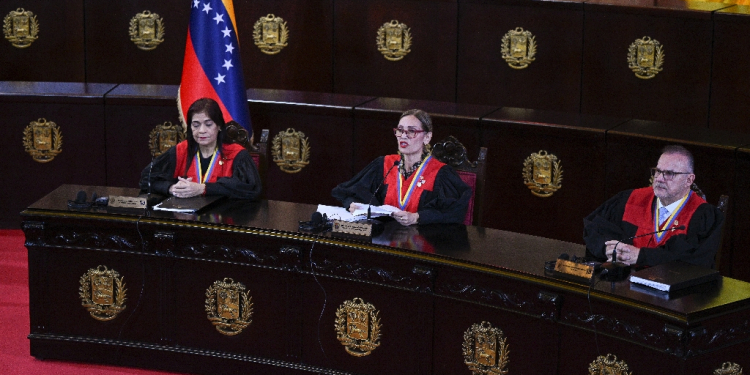 Venezuela's Supreme Court has certified Nicolas Maduro's widely questioned reelection victory / ©AFP