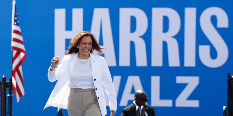 Vice President Kamala Harris is seen before speaking at a campaign rally in Eau Claire, Wisconsin on August 7, 2024 / ©AFP