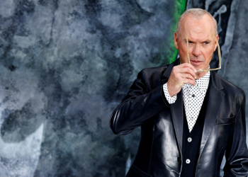 Actor Michael Keaton poses on the red carpet at the London premiere of 'Beetlejuice Beetlejuice' on August 29, 2024. ©AFP