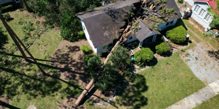 Millions of residents in the southeastern United States were left without power after Hurricane Helene devastated the area. ©AFP