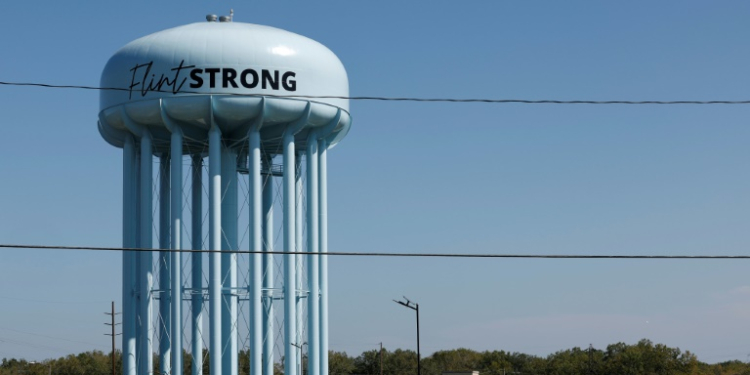 The water tower in the city of Flint, Michigan, where the 2014 water crisis lingers. ©AFP