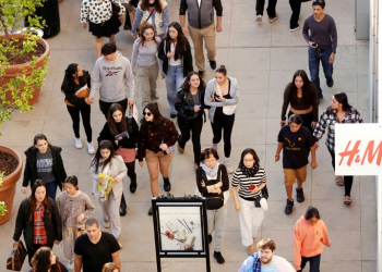 US retail sales saw slight growth in August, beating analyst expectations. ©AFP