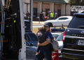 Parents arrive to pick up their children after the shooting took place at Apalachee High School in Winder, Georgia / ©AFP