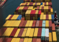 A container ship departs the Port of Newark for the Atlantic Ocean on September 30, 2024 seen from New York City ahead of an expected labor strike . ©AFP