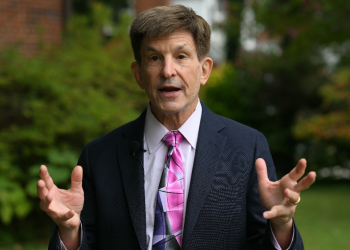 Historian and American University professor Allan Lichtman answers questions during an interview with AFP in Bethesda, Maryland, on September 7, 2024 / ©AFP