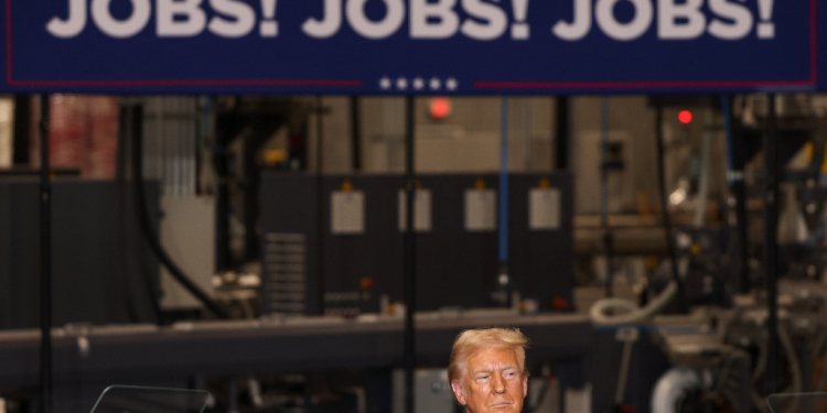 Former US president and Republican White House candidate Donald Trump speaks at a campaign event in North Carolina / ©AFP